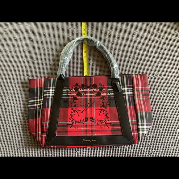 Plaid Victoria’s Secret tote - Picture 8 of 8